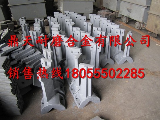 南陽滄田3000拌合機(jī)襯板，南陽滄田瀝青攪拌機(jī)配件上門安裝維修
